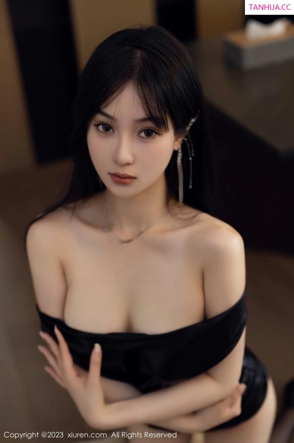   [XiuRen]高清写真图 2023.05.23 No.6785 柚琪Rich 黑丝美腿第46张图片